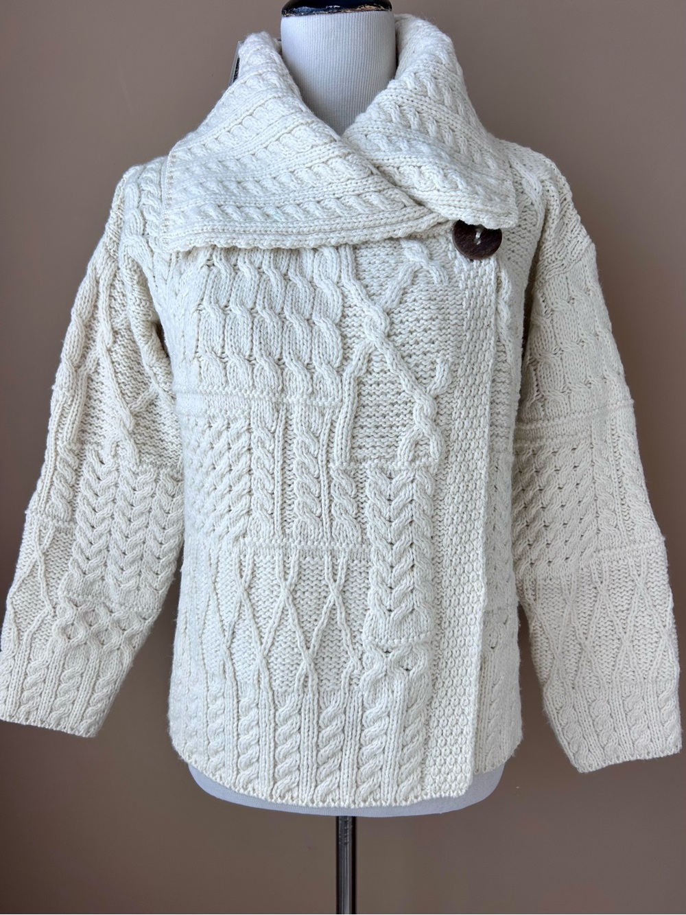 Blarney Woolen Mills One Button Aran Cardigan Irish Wool Fisherman Size S NWT - Picture 2 of 15